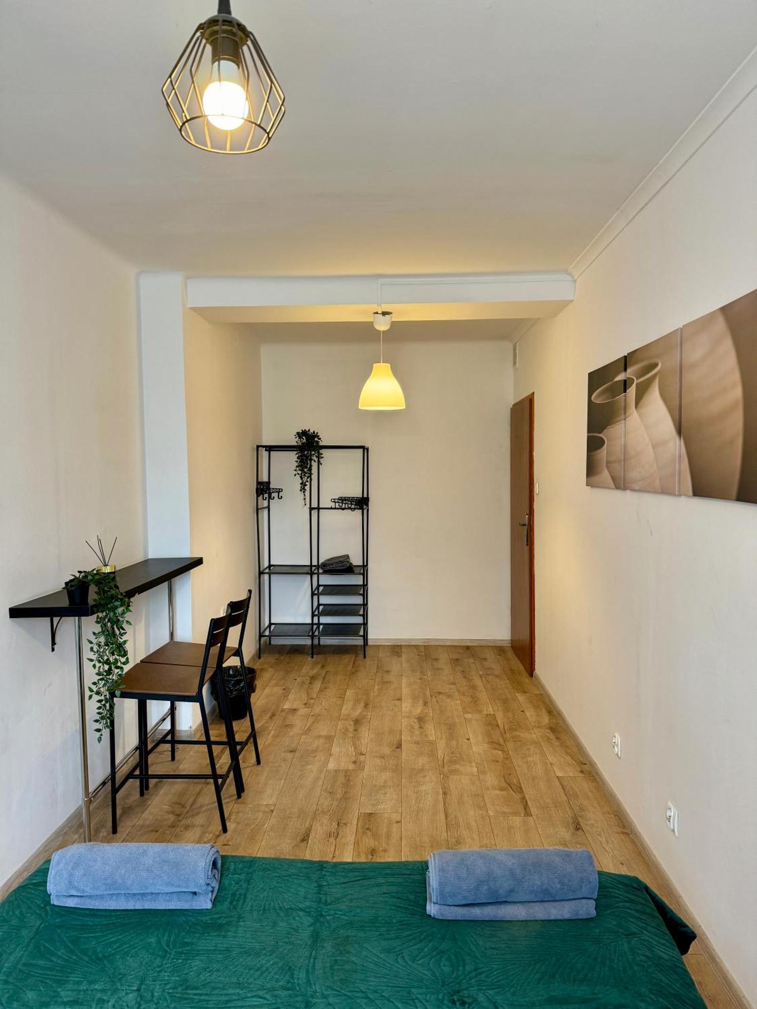 Well Apartment In Old Town Krasków Eksteriør bilde